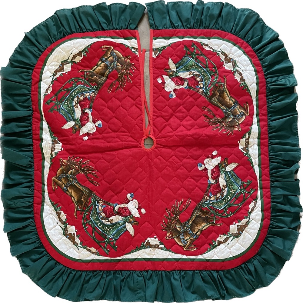 Vintage Christmas tree skirt